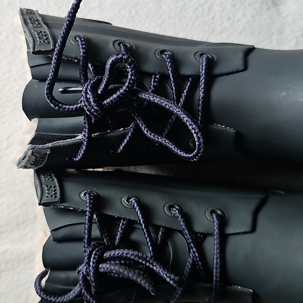 Bogs Lace-Up Waterproof Plush Lined Amanda Boots in Dark Grey - Picture 2 of 9